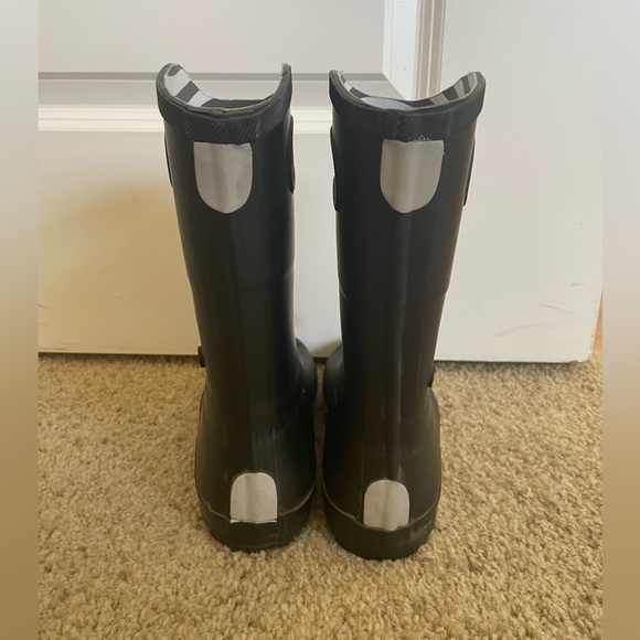 Hunter for Target Exclusive Black Mid Calf Rain Boots (Kids 4, Women’s 5, EU 36) - Picture 4 of 8